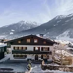 Roeck Ii Daire Neukirchen am Großvenediger